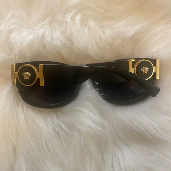 Versace black sunglasses Mod4372 - Picture 7 of 8